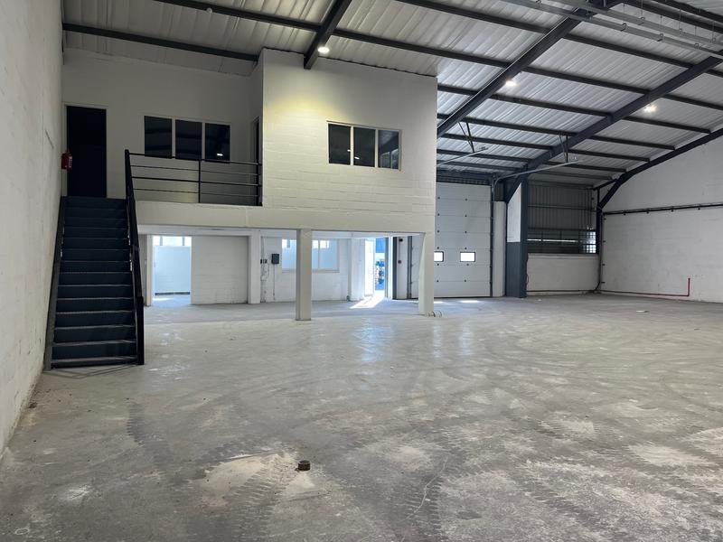 To Let Commercial Property for Rent in Retreat Industrial Western Cape